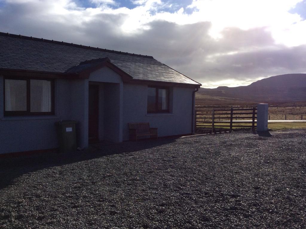 Buaile Nan Carn Villa Kilmuir  Exteriör bild